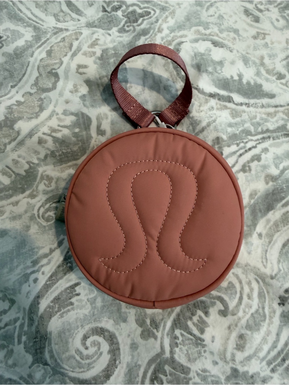 Lululemon Women’s Round Logo Coin Pouch in Dusty Rose